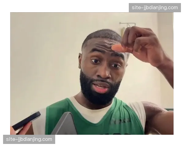 杰伦-布朗接受罚款也要发声,为运动公平而非个人抱怨 杰伦-布朗接受罚款也要发声,为运动公平而非个人抱怨