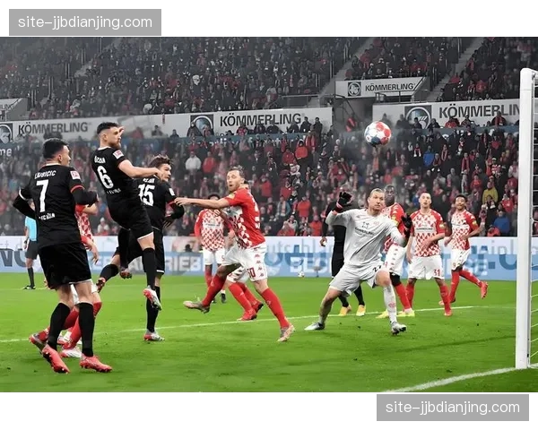 弗赖堡阵容相对完整 仅两将缺阵对体系影响有限 弗赖堡阵容相对完整 仅两将缺阵对体系影响有限